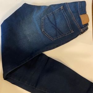 Aero High-Rise Skinny Jeans